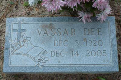 Vassar Dee